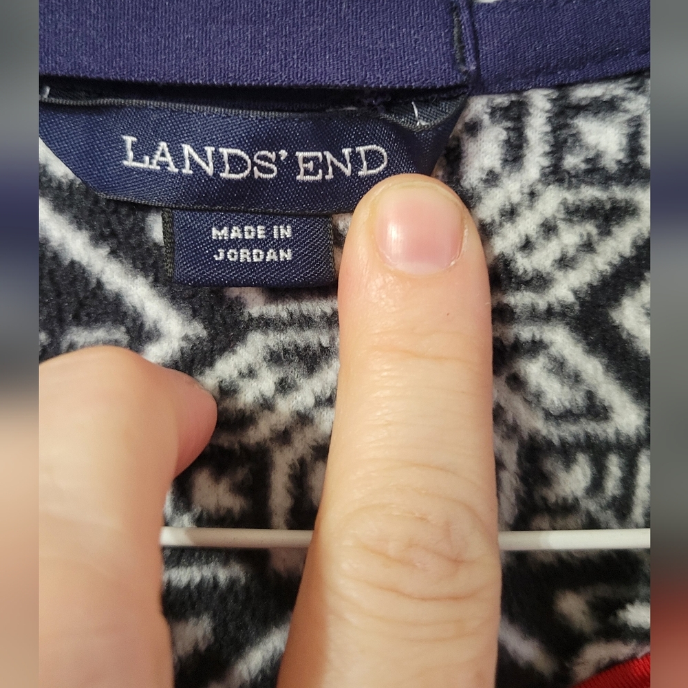 Lands' End Lightweight Snowflake Pull Over